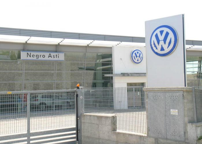 Negro Volkswagen, cancelli chiusie dipendenti in sciopero