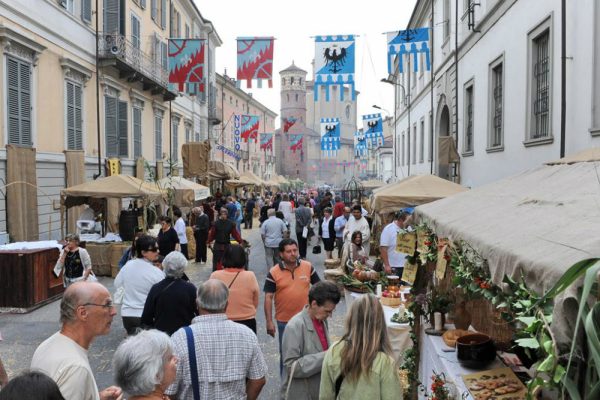 Nel medioevo con Arti e mercantiE gli studenti fanno da guide turistiche