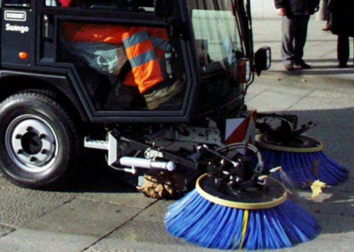 Nizza, ripartita la pulizia mattutina delle strade