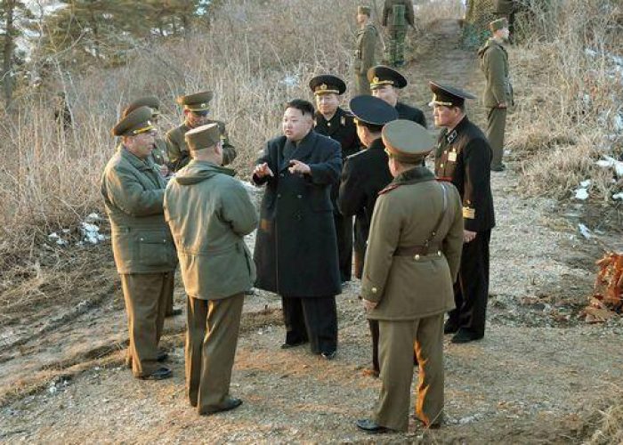 Nordcorea/ Pyongyang prepara i missili per un attacco agli Usa