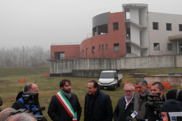 charset=InvalidCharsetId