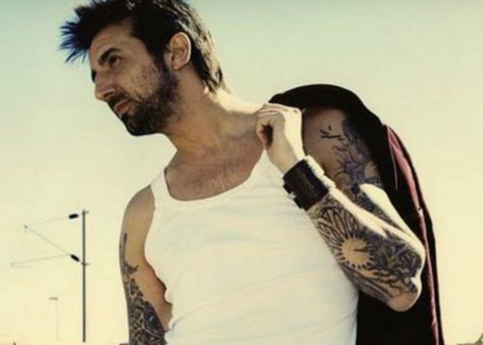 Omar Pedrini, ex dei Timoriain concerto al Palco 19 di Asti
