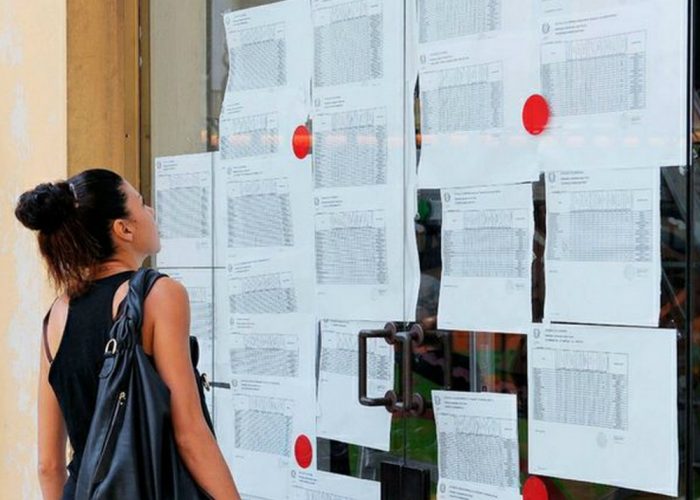 Ornella, Alice, Elena e LorenzoAl Liceo classico otto studenti nell'Olimpo