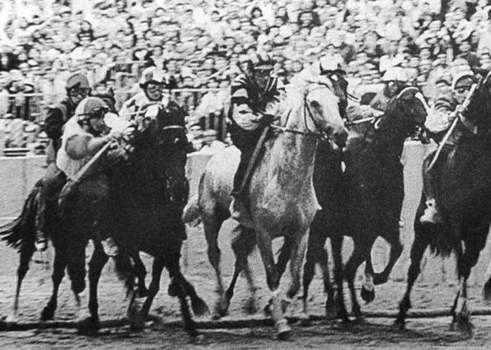Palio 1995: altra furbata moncalvese, Cottone si ributta e vince la cavalla scossa