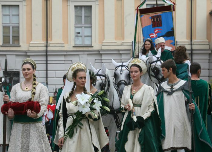 Palio, tutte le foto della corsa e della sfilata