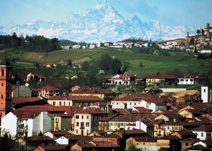 panorama-SanDamiano-e-Cisterna-1200x675