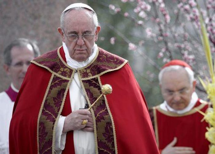 Papa/ Francesco celebra Corpus Domini: Solidarietà parola chiave