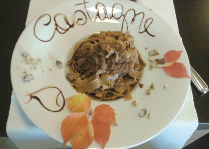 Pappardelle alle castagne con ragù di cinghiale