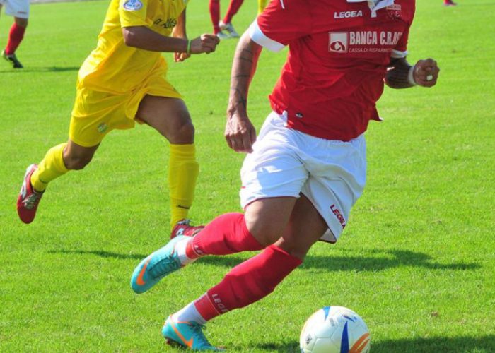 Pari per i galletti del calcio, volano le Colline