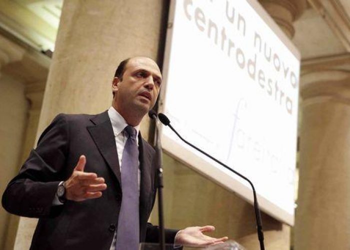 Pdl/ Alfano: Se divisi siamo tutti condannati alla irrilevanza