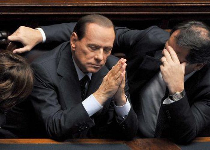 Pdl/Berlusconi: "Io sono qui e resto qui più convinto di prima"