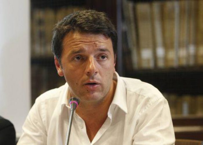 Pd/Renzi:Sagge dimissioni Bersani,farò tutto per dare una mano