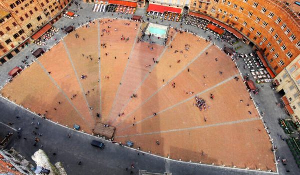 piazza del campo siena nove spicchi