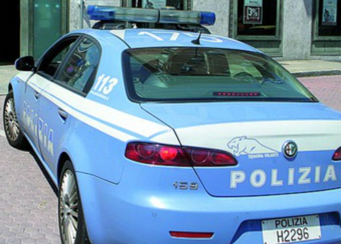 Polizia: controlli su strada, negli esercizi pubblici e contro la prostituzione
