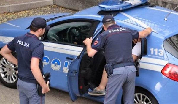 polizia rapina