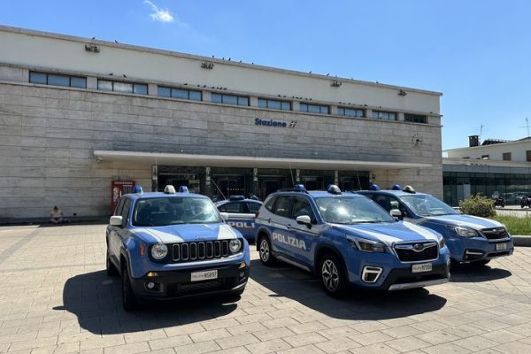 polizia stazione ferroviaria