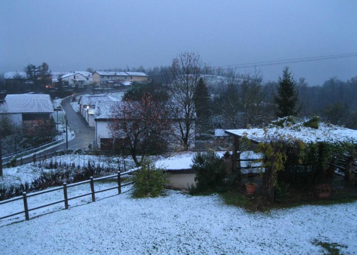 Prima neve sulle colline astigiane