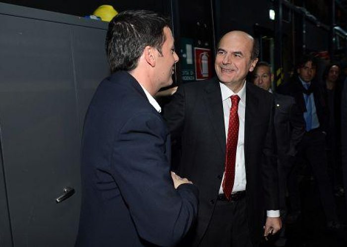 Primarie cs/ Bersani in chat sul Corriere,Renzi a Porta a Porta