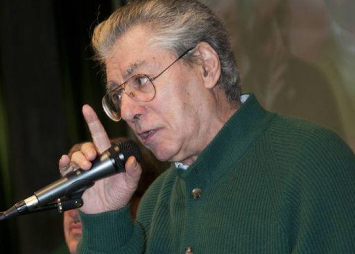 Primarie cs/ Bossi: Bravo Bersani, l'avrei votato