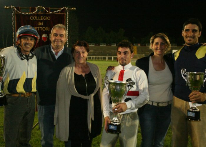 Primo appuntamento con le corse a cavallo del 2013 domenica al "Censin Bosia"