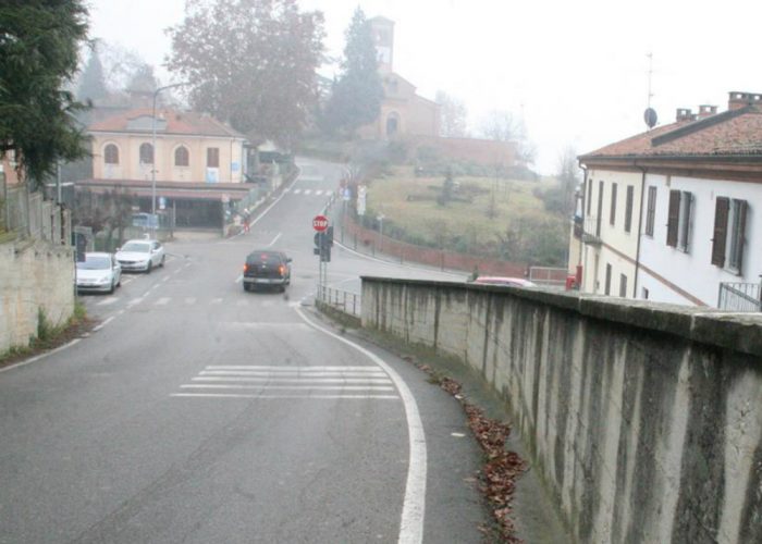 Professionista astigiano aggreditoe rapinato da tre banditi a Viatosto