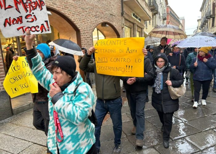 protesta ambulanti mercato 1 marzo10