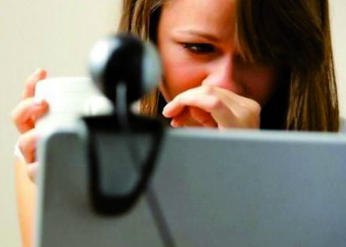Quel fenomeno virtuale che miete vittime reali: il cyberbullismo