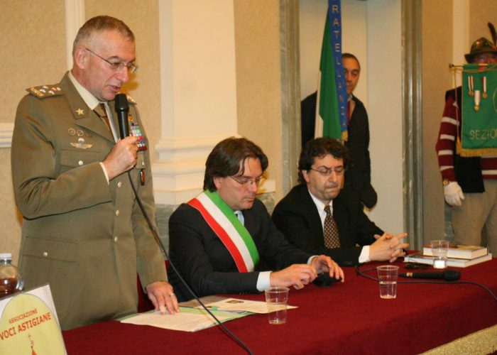"Patrioti oggi? patrioti della pace"La visita del capo dell'Esercito
