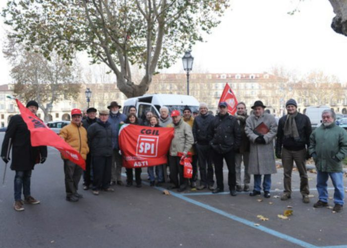 "Quelli che vivono con 1000 euroal mese": la protesta dei pensionati