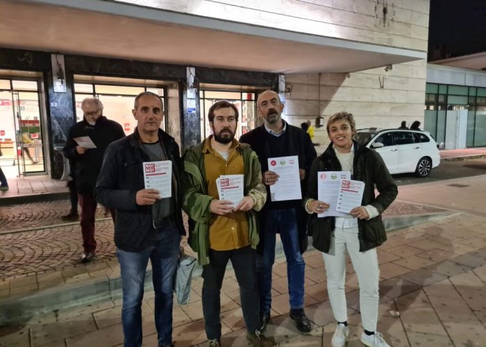 raccolta firme contro i parcheggi blu di piazza del Palio