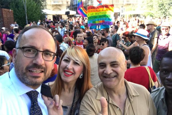 Il sindaco Rasero al gay pride di Alba