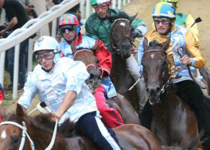 Ricceri, Murtas e gli altri fantini illustriche non correranno al Palio
