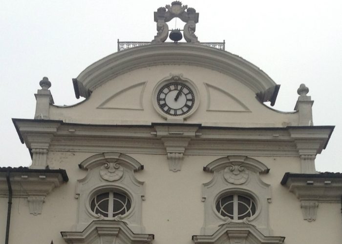 Riparte l'orologio del Municipio