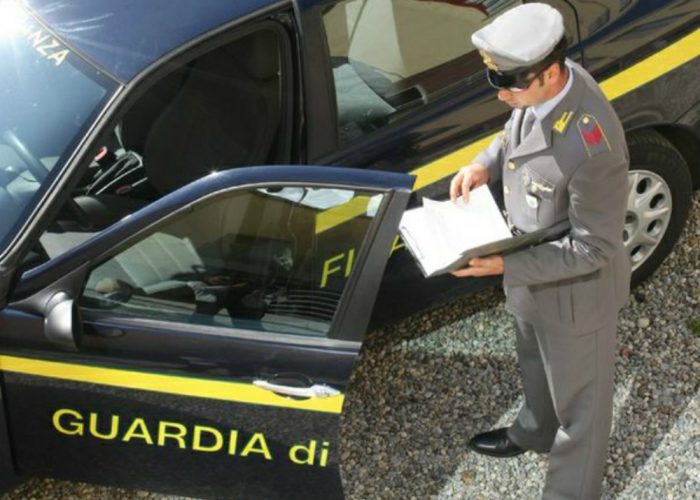 Riprende il progetto "Educazione alla legalità economica" con le Fiamme Gialle