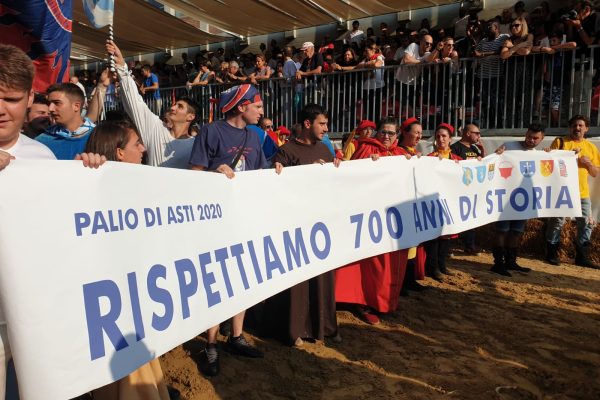 rispettiamo la tradizione del palio