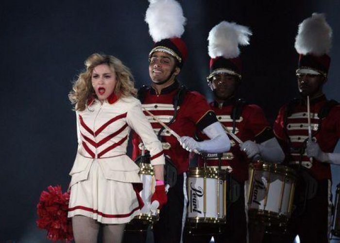 Russia/ Madonna rischia salata multa per 