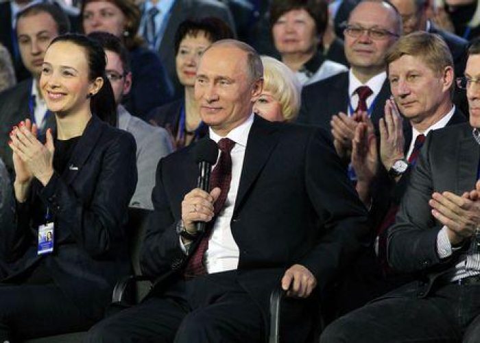 Russia/ Putin giustifica ispezioni in sedi ong straniere