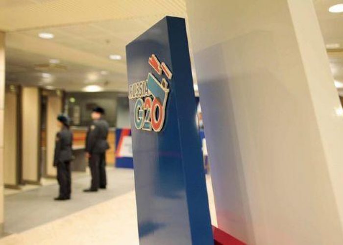 Russia/ Rublo in caduta libera, Banca centrale avvia intervento