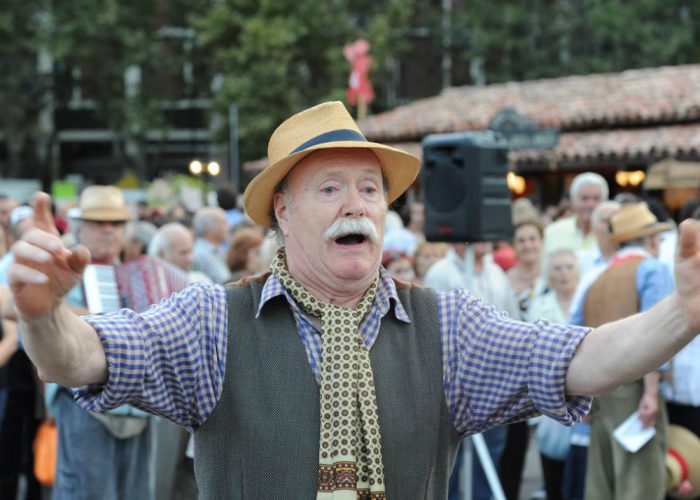 Sagre, 1000 e più foto: sfilata, volti, proloco e piatti