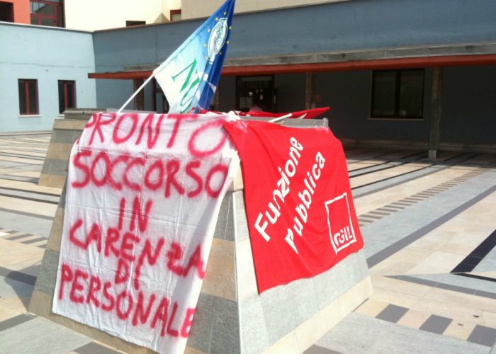 Sanità, lavoratori in assembleacontro gli ulteriori tagli del 2015
