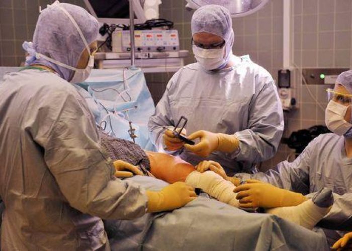 Sanità/Balduzzi:Ssn sostenibile se riorganizzato.No tagli servizi