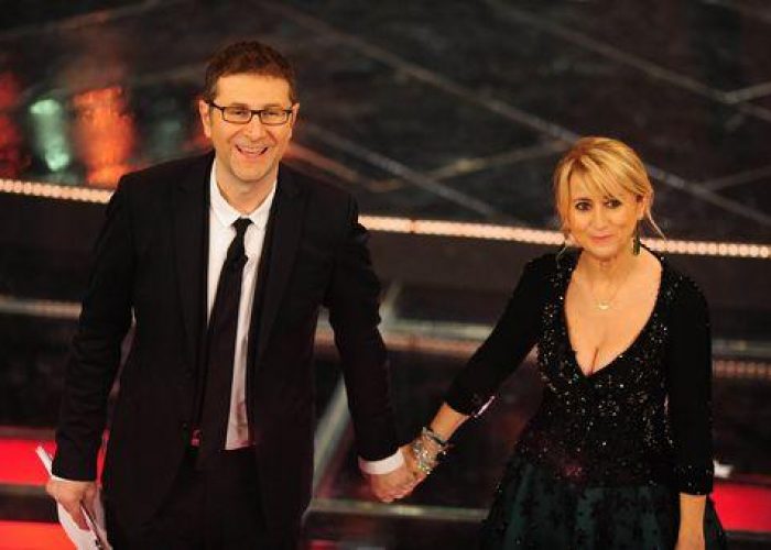 Sanremo/Fazio: L'Ariston non si è diviso, i contestatori erano 3