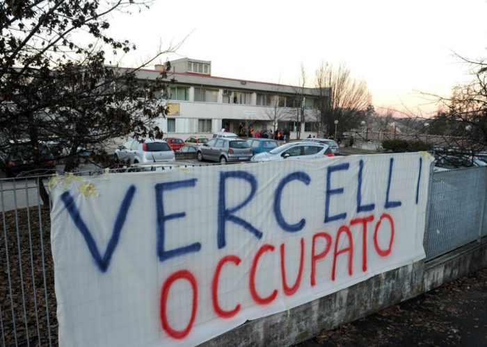 Scuola, cresce la protesta: occupatianche Monti, Scientifico e Classico