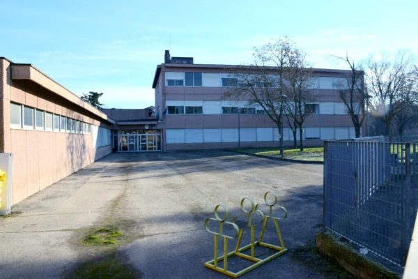 scuola martiri