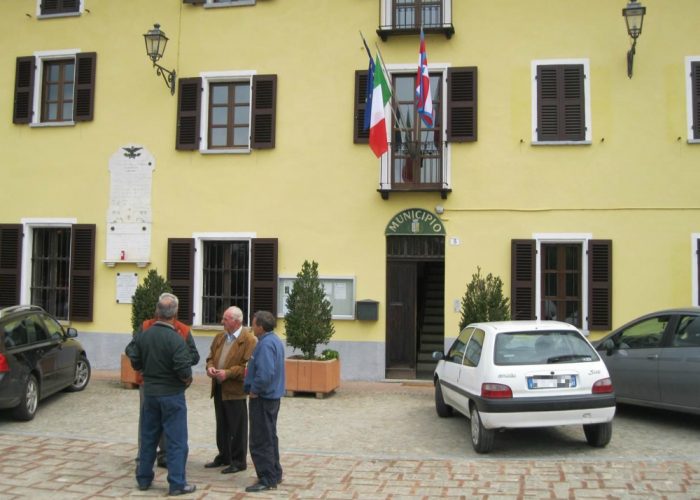 Se i cittadini fanno i cantonieri