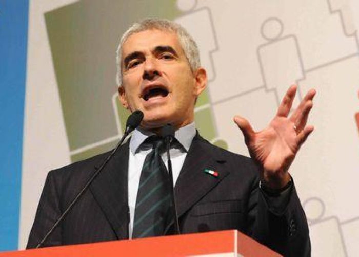 Sicilia/ Casini rilancia asse con Bersani ma difende Alfano