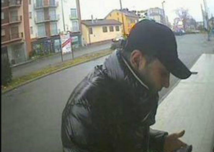 Skimmer e "forchette" ai bancomat:arrestato un romeno di 37 anni