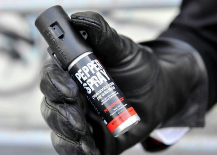 Spray urticante contro la vittimaCosì fuggono dopo il furto in casa