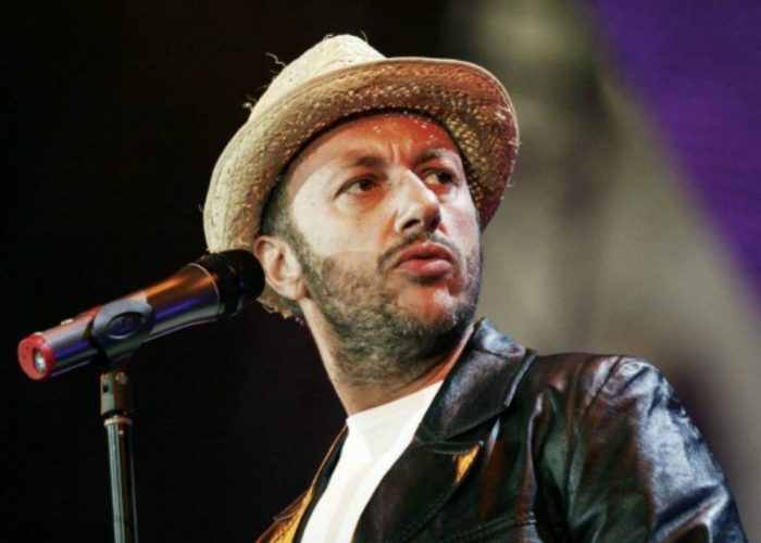 Stasera i giovani talenti, lunedì ritorna Neffa
