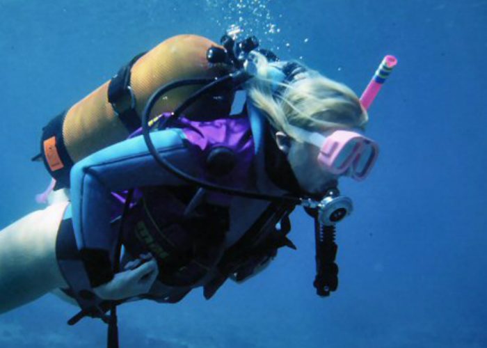 Subacquei per un giorno alla piscinadi Nizza con Asti Blu e Mare Profondo